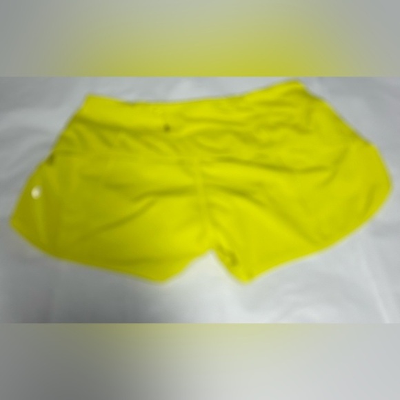 Lululemon Lime Green Women's Athletic Shorts-measures 15"-Equivalent to a size 4 - Picture 2 of 3